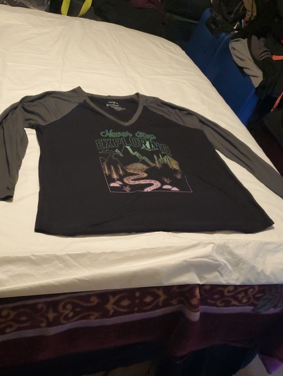 torrid Tops - Torrid Black & Gray 'Never Stop Exploring' Long-Sleeve Shirt size 3X